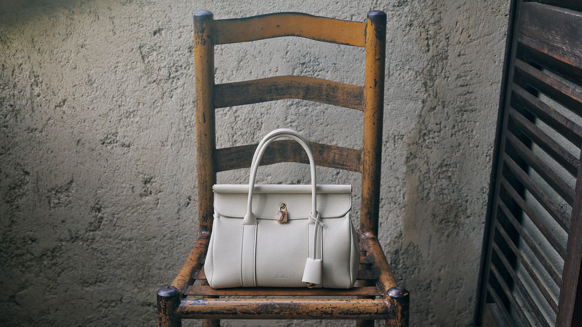 SS26_ADV-SOCIAL-CROPS_16x9_NO_LOGO_LPB1