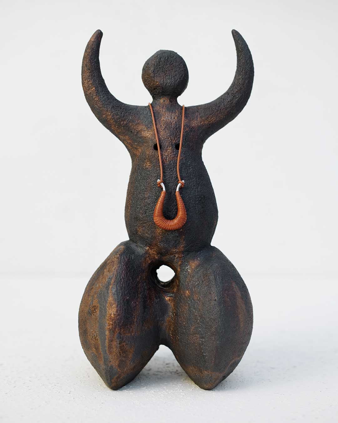 FW25_ADV-SOCIAL-CROPS_4x5_NO_LOGO_LP-AXC-5