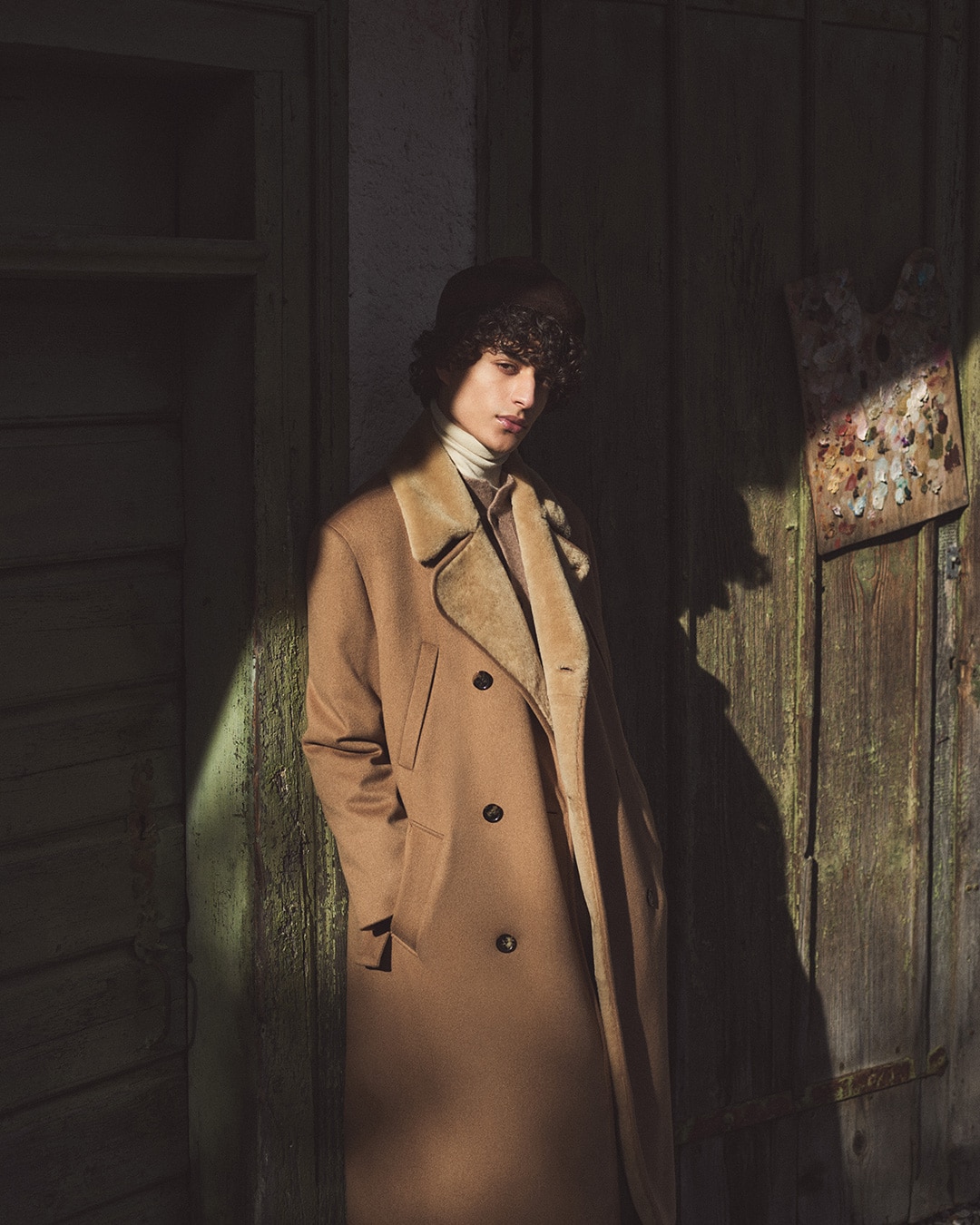 S05_AvD_HOLIDAY25-26_019-4X5