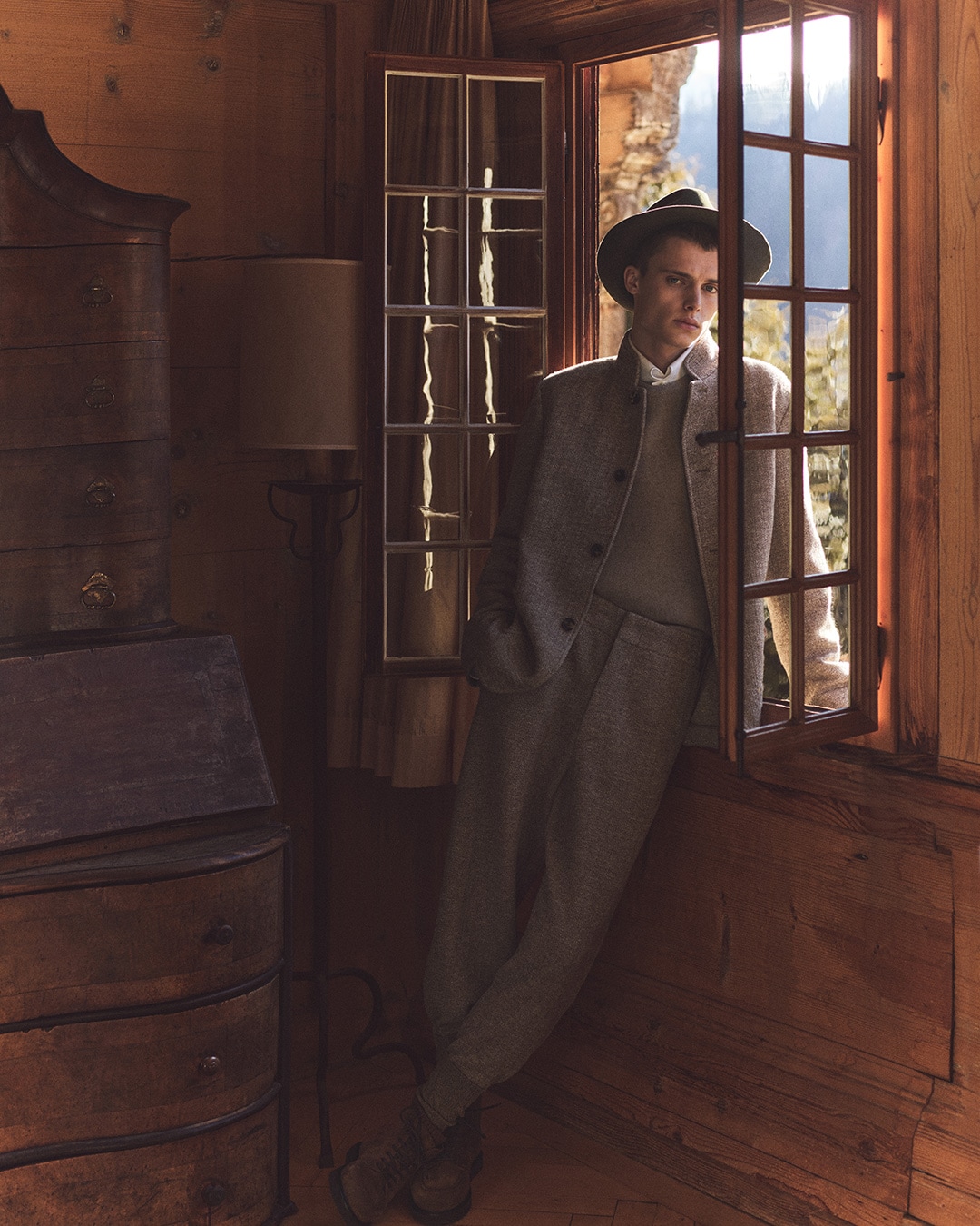 S03_AvD_HOLIDAY25-26_109-4X5