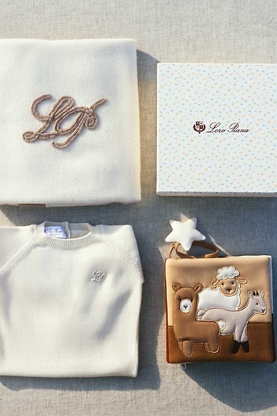 FW25_ADV-SOCIAL-CROPS_4x5_NO_LOGO_SL_45