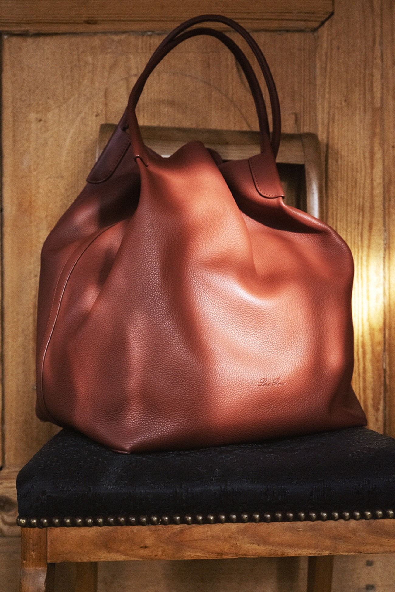 Loom bag L32 Calfskin Warm Tan/Sun Gold | Loro Piana US